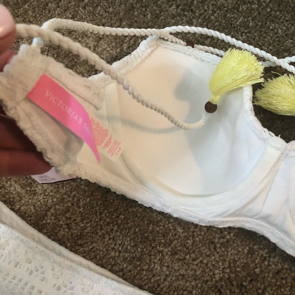 Victoria’s Secret Swimsuit - Picture 6 of 8